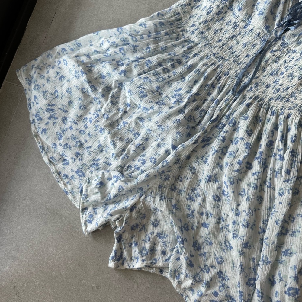 Floral Off-Shoulder Romper - Picture 3 of 4